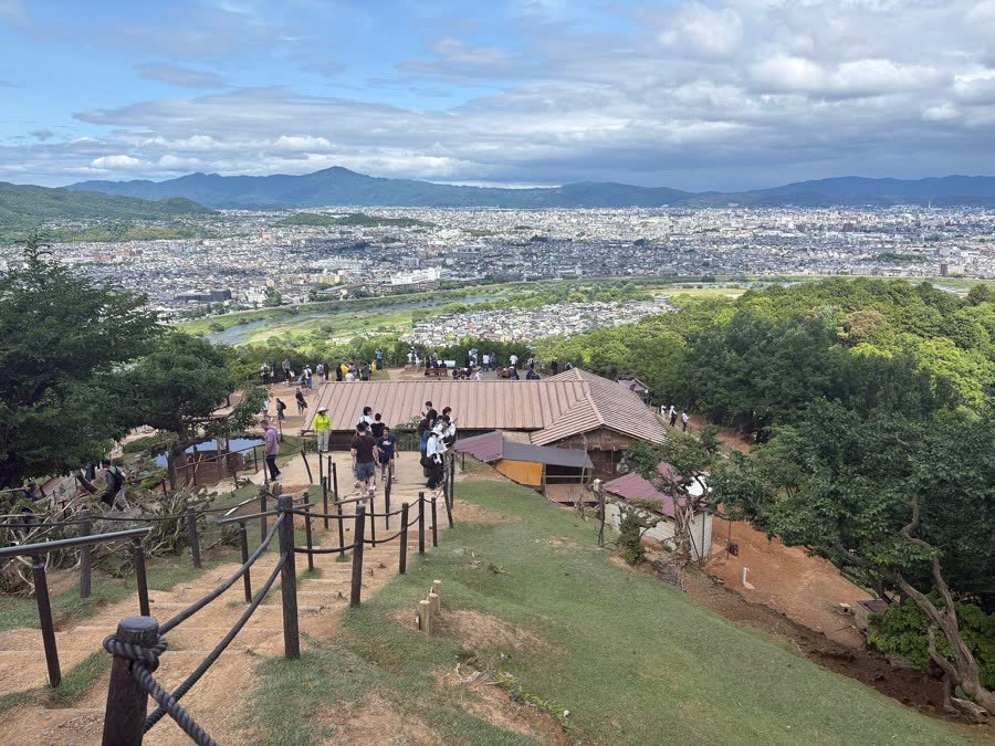 Why Your Pocket Wi-Fi Keeps Failing in Rural Japan (And What Tourists Get Wrong)